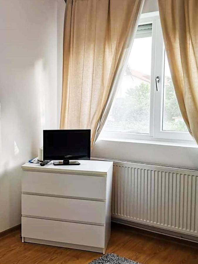 Casa File De Poveste Târgu Jiu Exteriér fotografie
